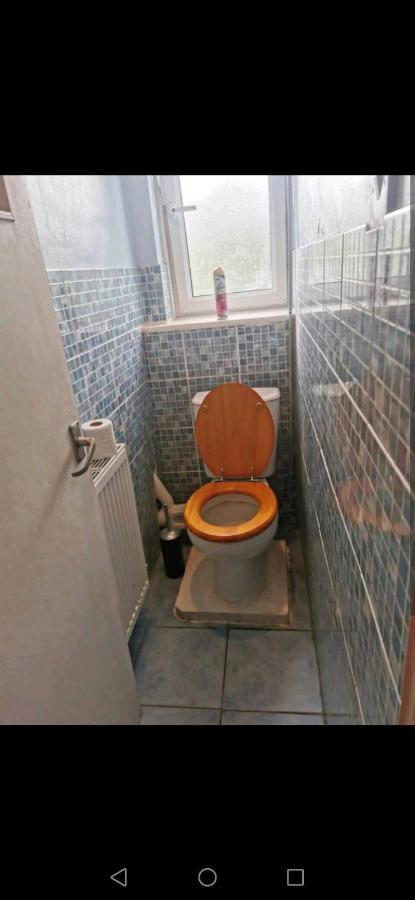 Shared Flat Gazde/Camere de închiriat *